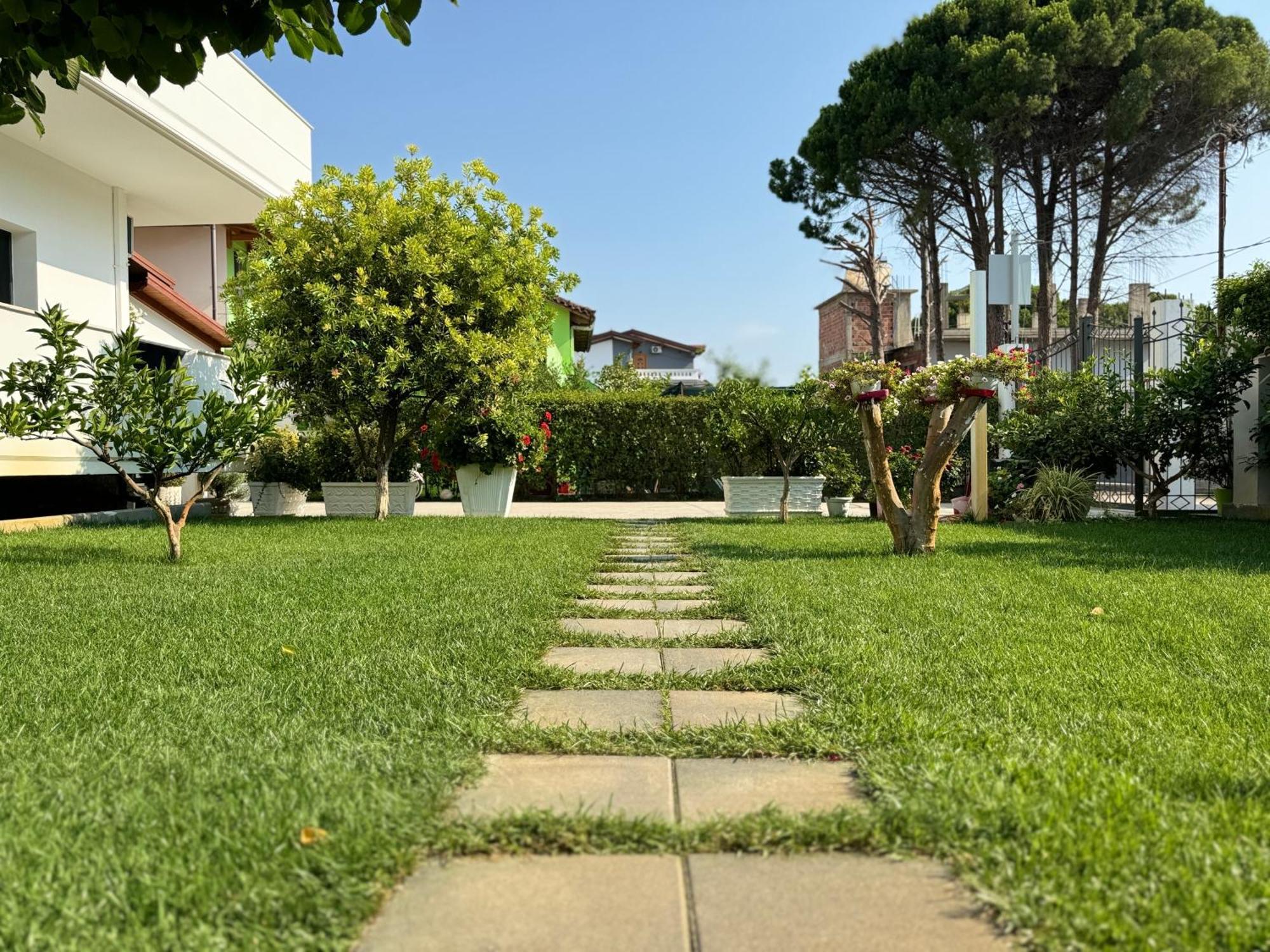 Villa Ax Mirage Vlorë Buitenkant foto