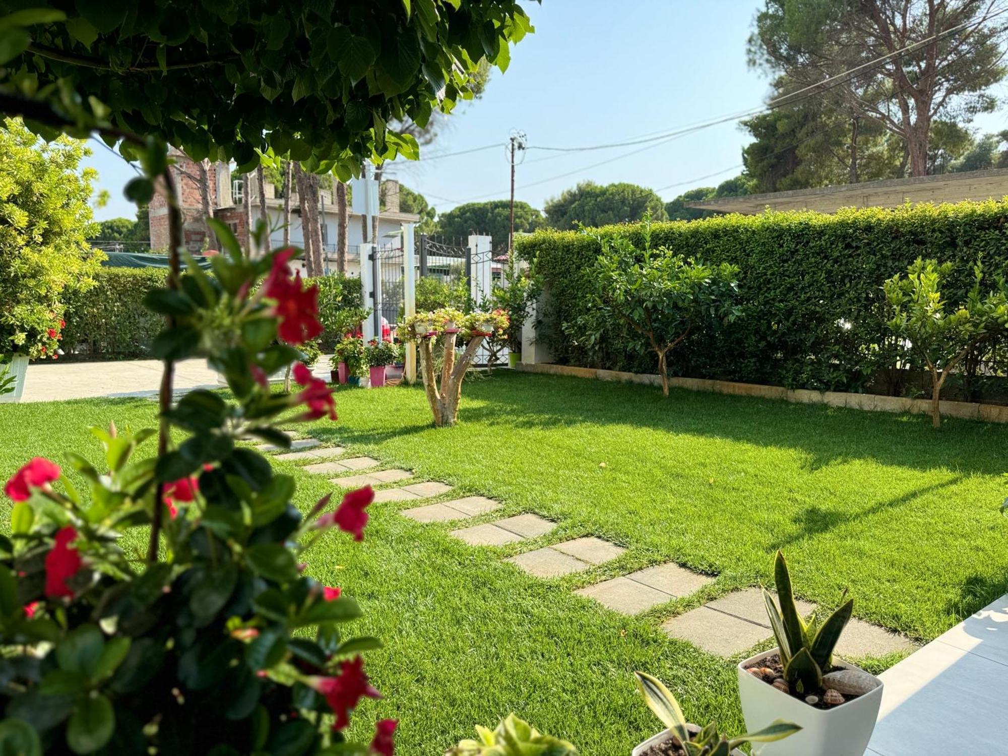 Villa Ax Mirage Vlorë Buitenkant foto