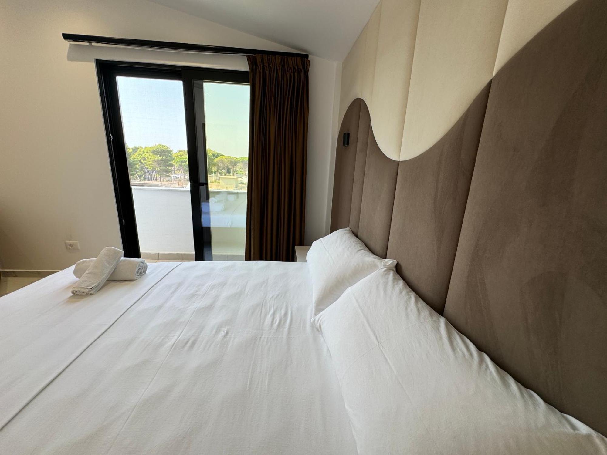 Villa Ax Mirage Vlorë Buitenkant foto