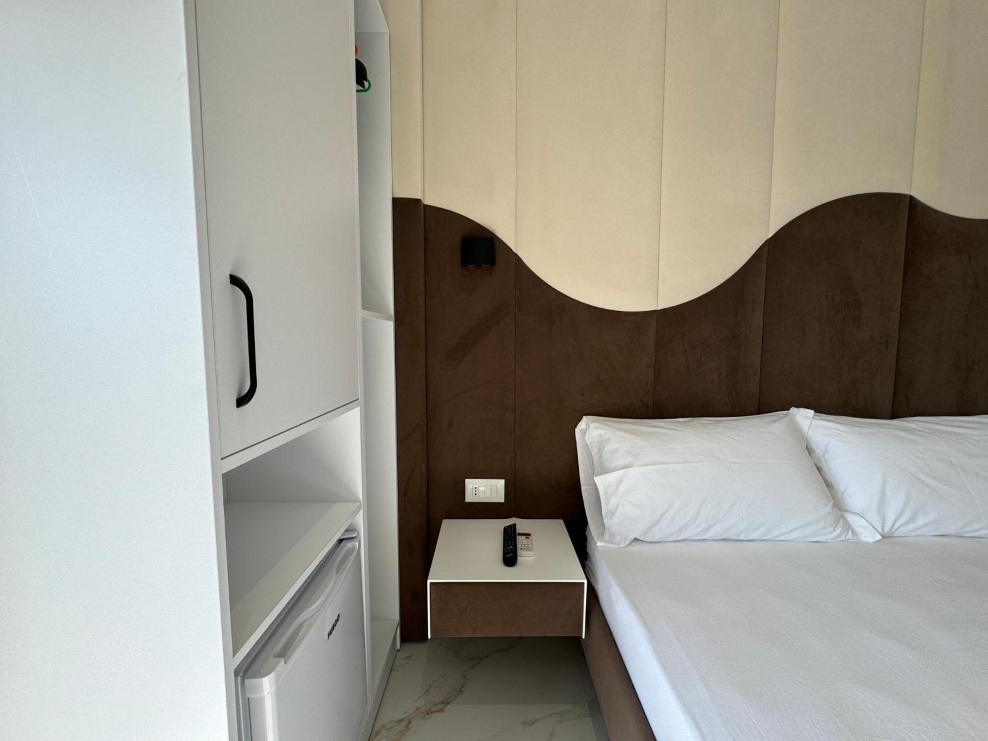 Villa Ax Mirage Vlorë Buitenkant foto