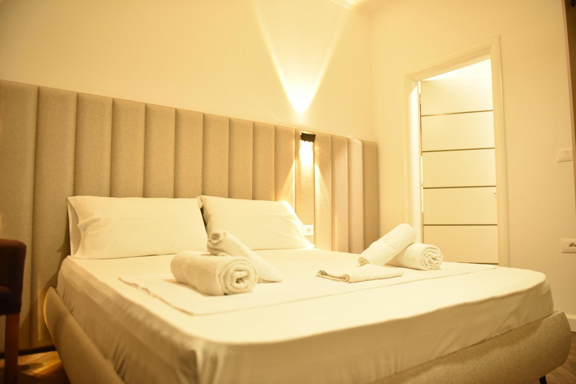 Villa Ax Mirage Vlorë Buitenkant foto