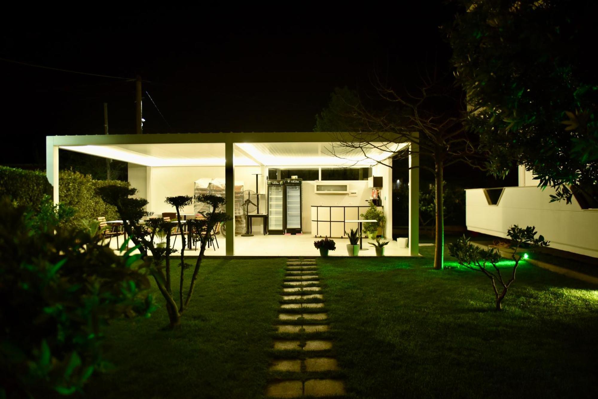 Villa Ax Mirage Vlorë Buitenkant foto