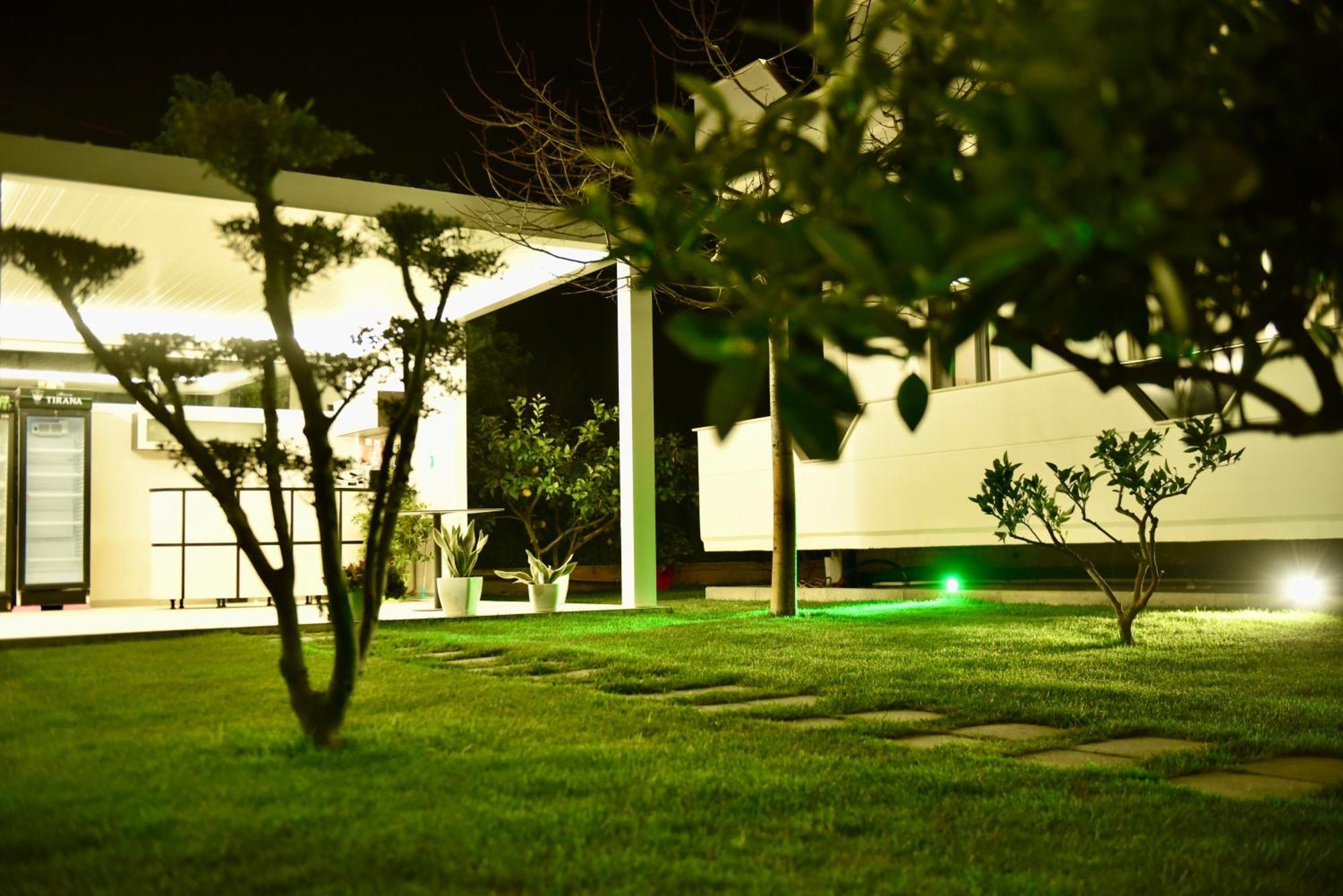 Villa Ax Mirage Vlorë Buitenkant foto